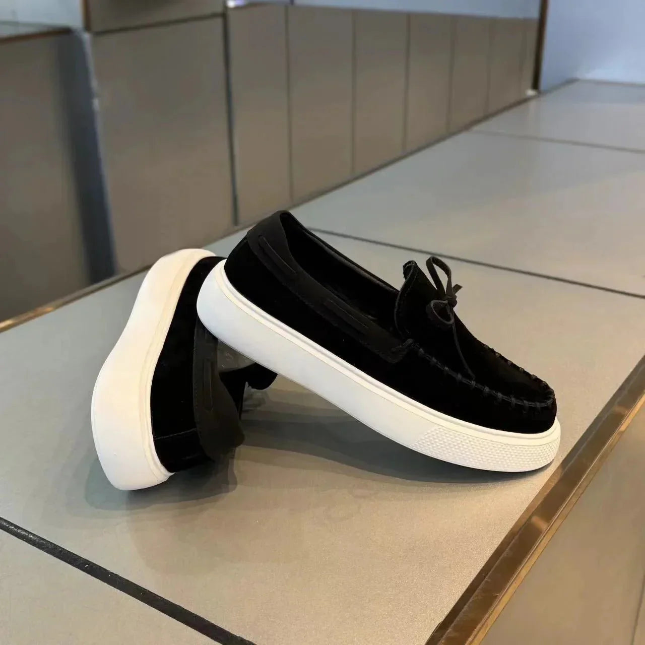 Mocassim Masculino de Couro Respirável